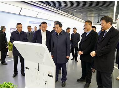 绍兴市委书记温暖一行莅临精工科技调研指导