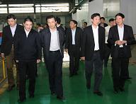 上海市奉贤区党政代表团考察精功科技